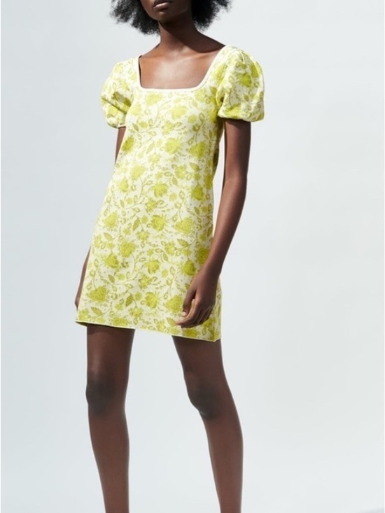 Zara Dresses & Skirts - Zara Square-Neck Puff Sleeve Floral Mini Dress in Lime